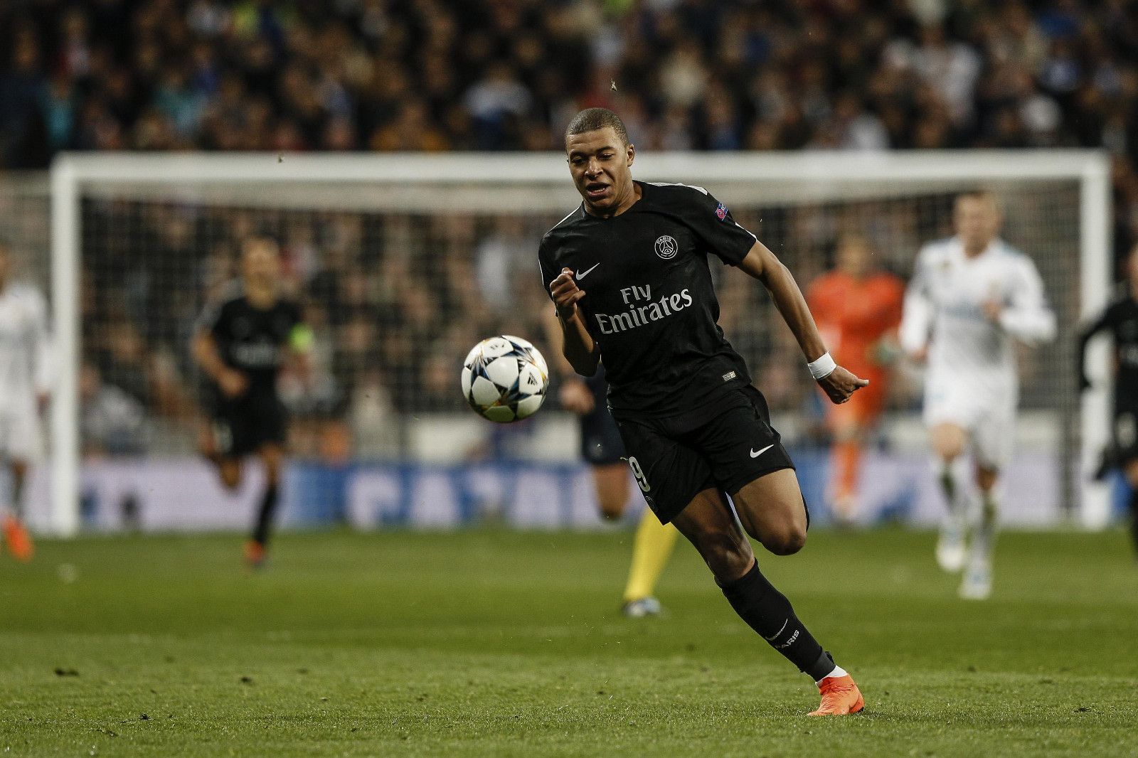 爱德华兹44分创赛季得分新高，单节19分+准绝平拯救球队