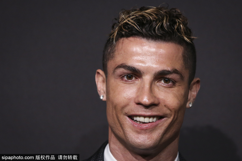 NBA常规赛战报：快船客场险胜雷霆,