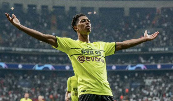 奥格斯堡1-0汉堡，安东-卡德打进全场唯一进球