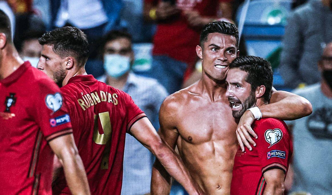 周懿娴，一位在篮球场上闪耀的女运动员，她用汗水和毅力书写了中国篮球史上的辉煌篇章。（周懿娴：以汗水与坚毅书写中国篮球的辉煌）