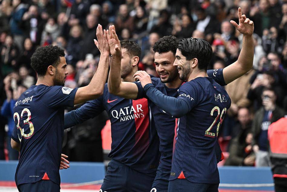 加尔扎谈逆转：我们一众球员上场后都卯着劲去打乱对手比赛节奏（加尔扎谈逆转：全队上场后全力扰乱对手比赛节奏）