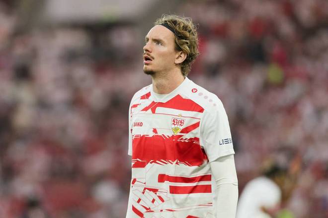 17亿韩元! 中超引进韩国主力后腰：引进费超23年中超标王!（耗资17亿韩元！中超签下韩国主力后腰，转会费超过2023年中超标王）