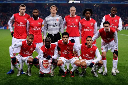 国家德比预演对攻战 皇马神锋或率队复仇巴萨（国家德比前哨战火力全开 皇马锋霸或领衔复仇巴萨）